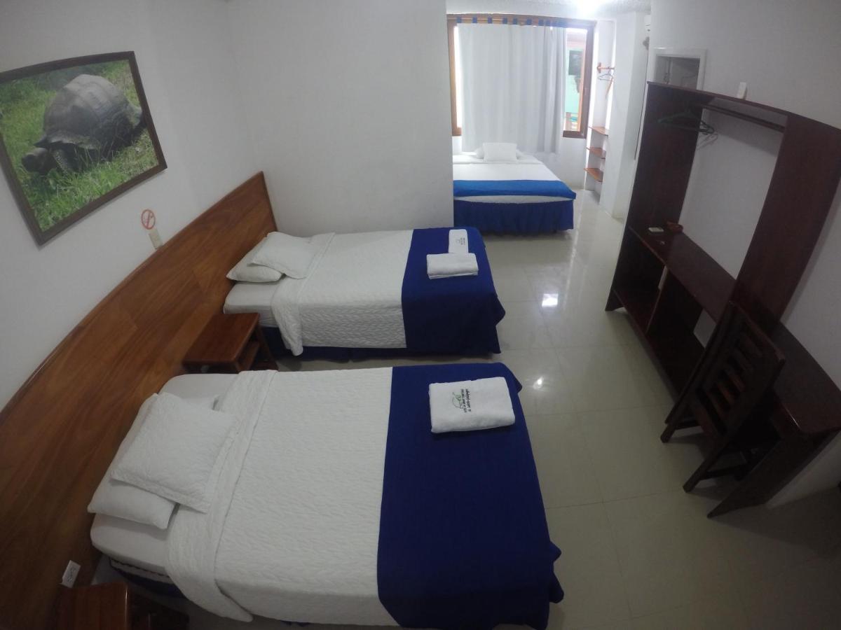 Hotel La Gran Tortuga - ᯤ Starlink Puerto Villamil Dış mekan fotoğraf