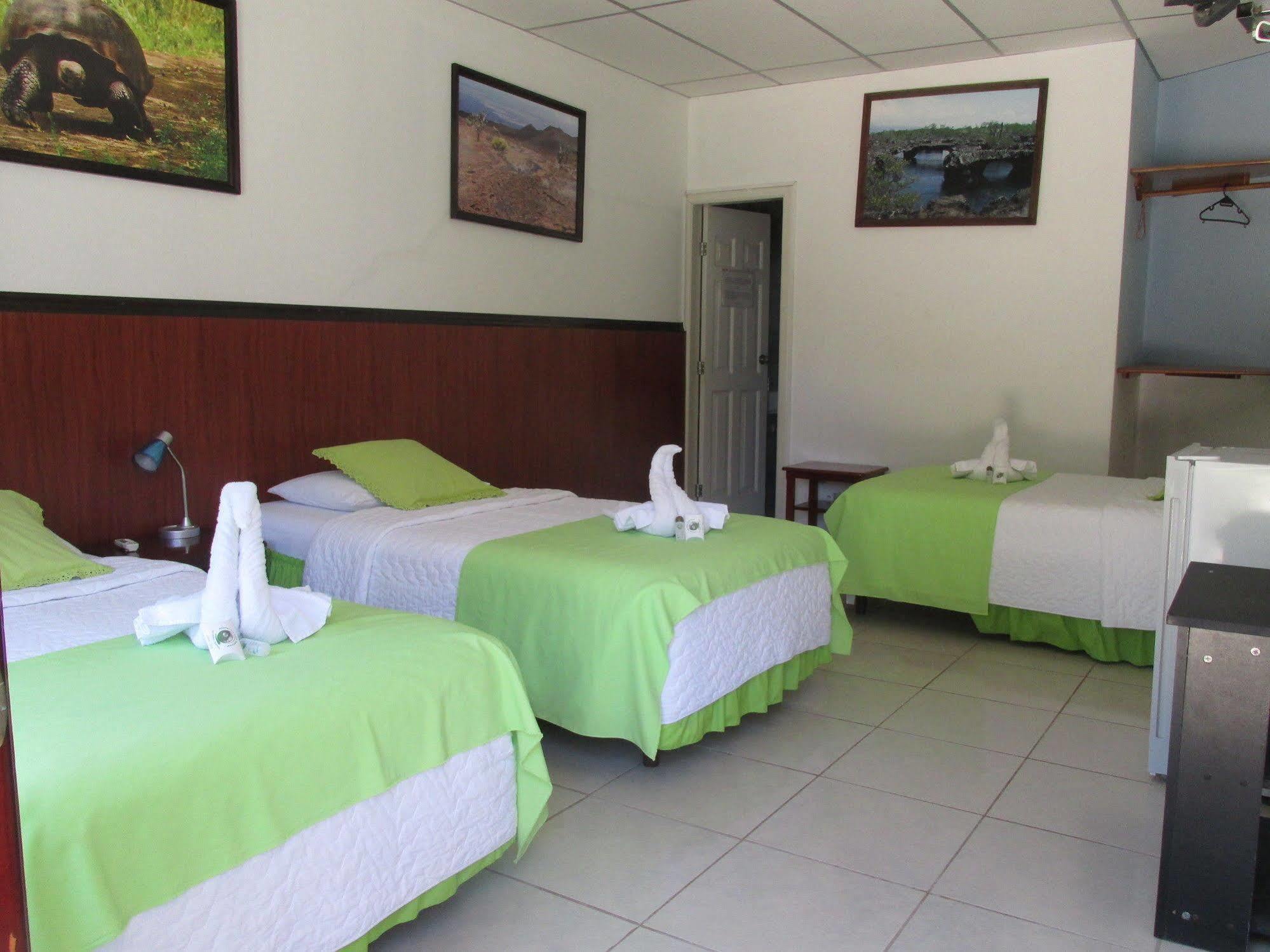 Hotel La Gran Tortuga - ᯤ Starlink Puerto Villamil Dış mekan fotoğraf